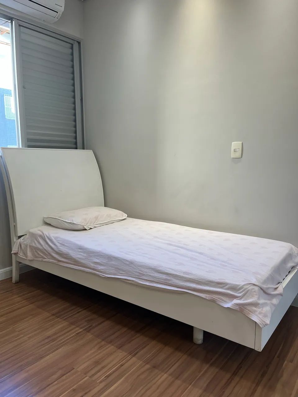 Cama de Solteiro Branca com Cabeceira  - Foto 3