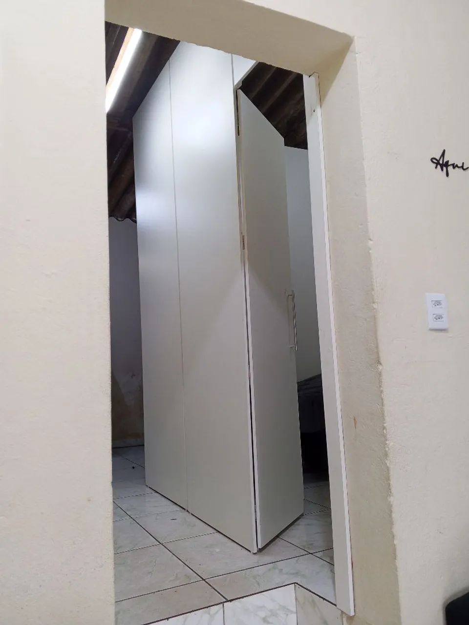 Vendo divisória com porta e fechadura  - Foto 5