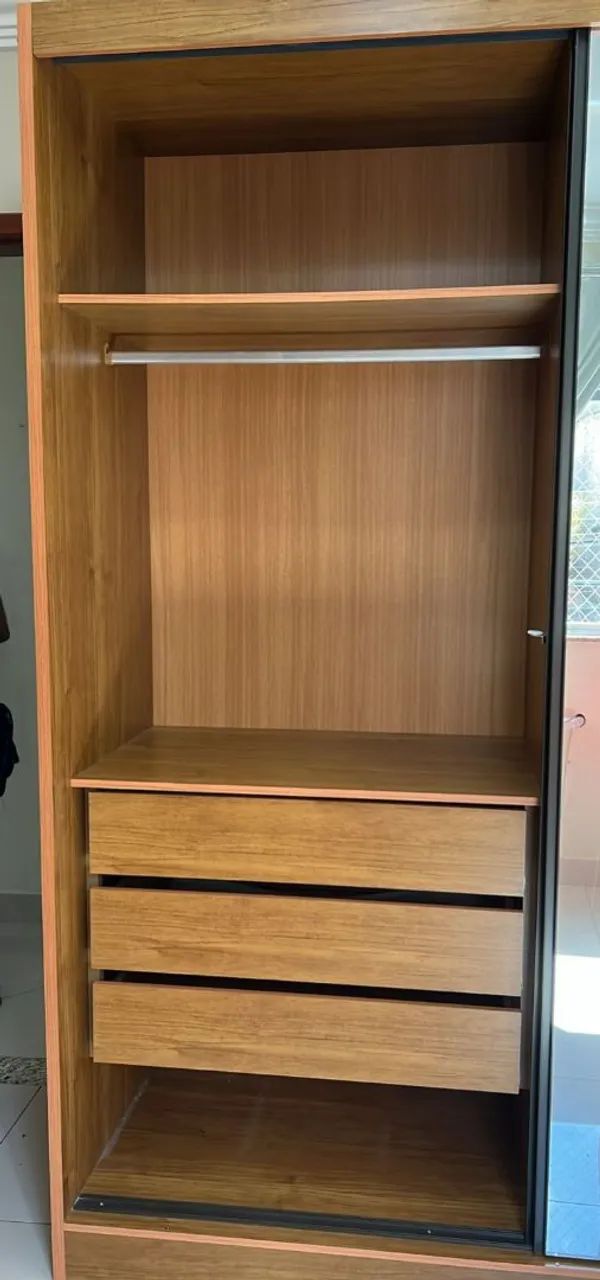 Quarda roupa grande, com espelho corpo inteiro - Foto 2