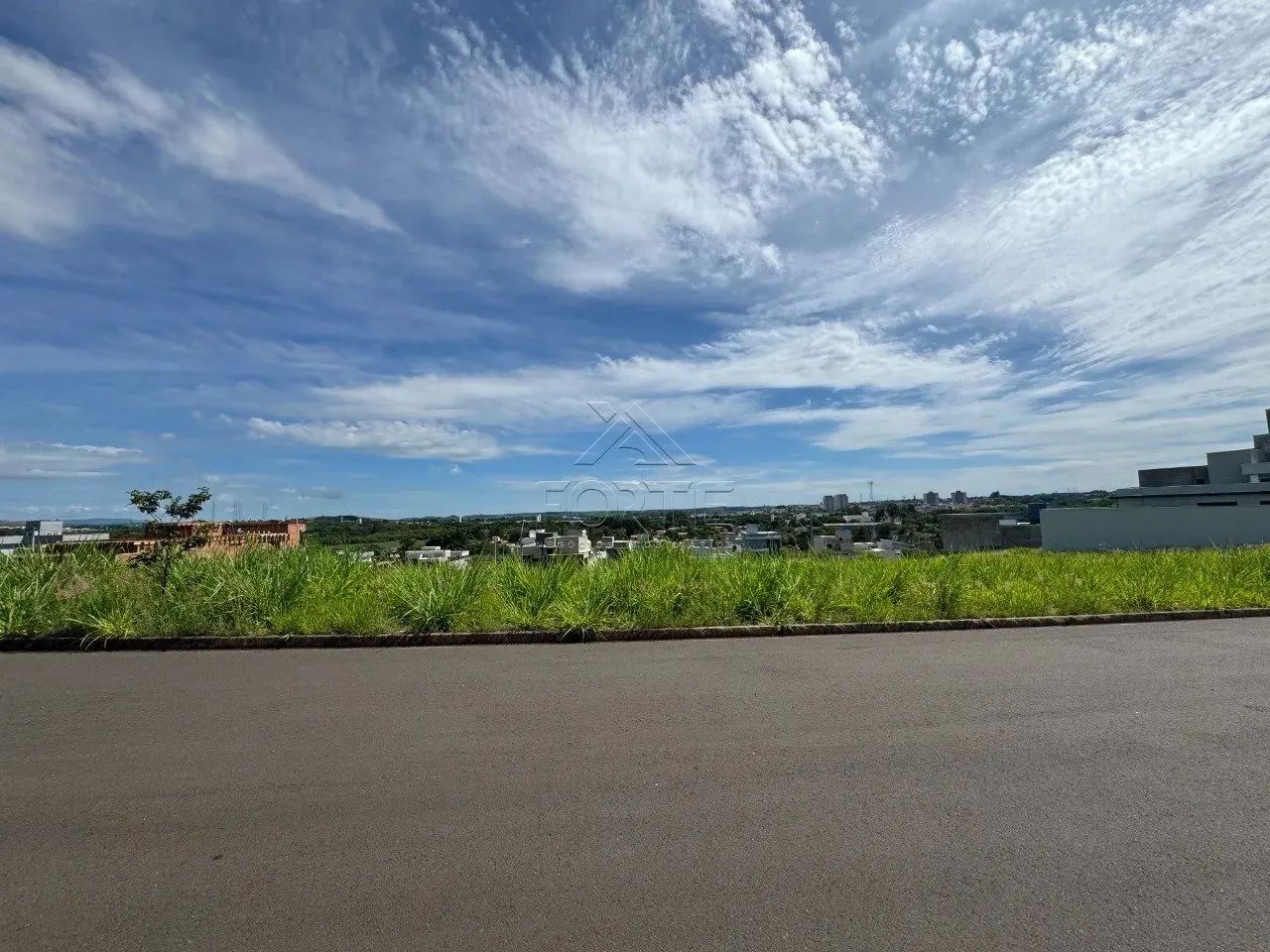 Canadá Residencial, 272m², declive.