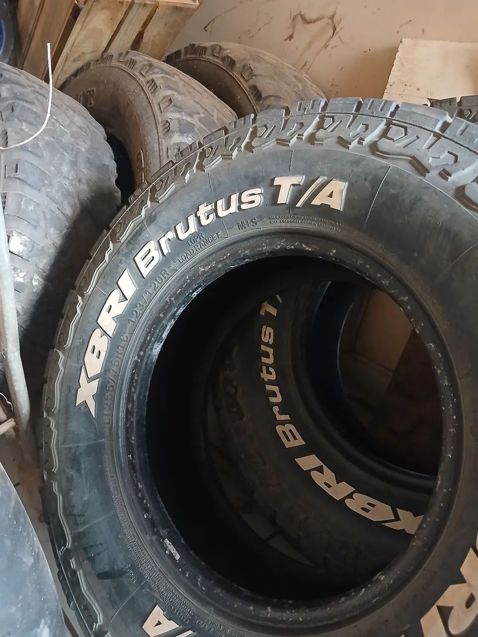 VENDO PNEU ARO 16 - Foto 5