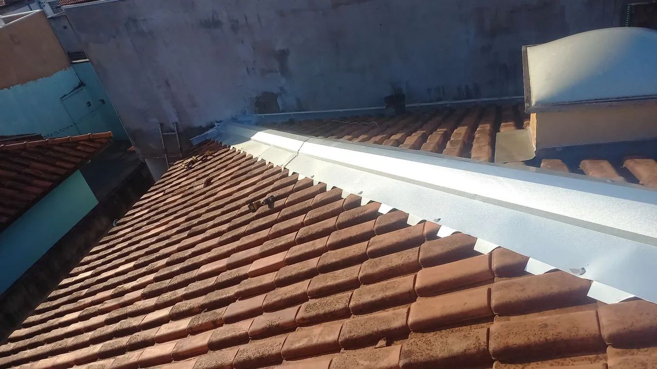 Calhas, Rufos, Pingadeiras,  Chaminés, Instalação e manutenção  - Foto 4