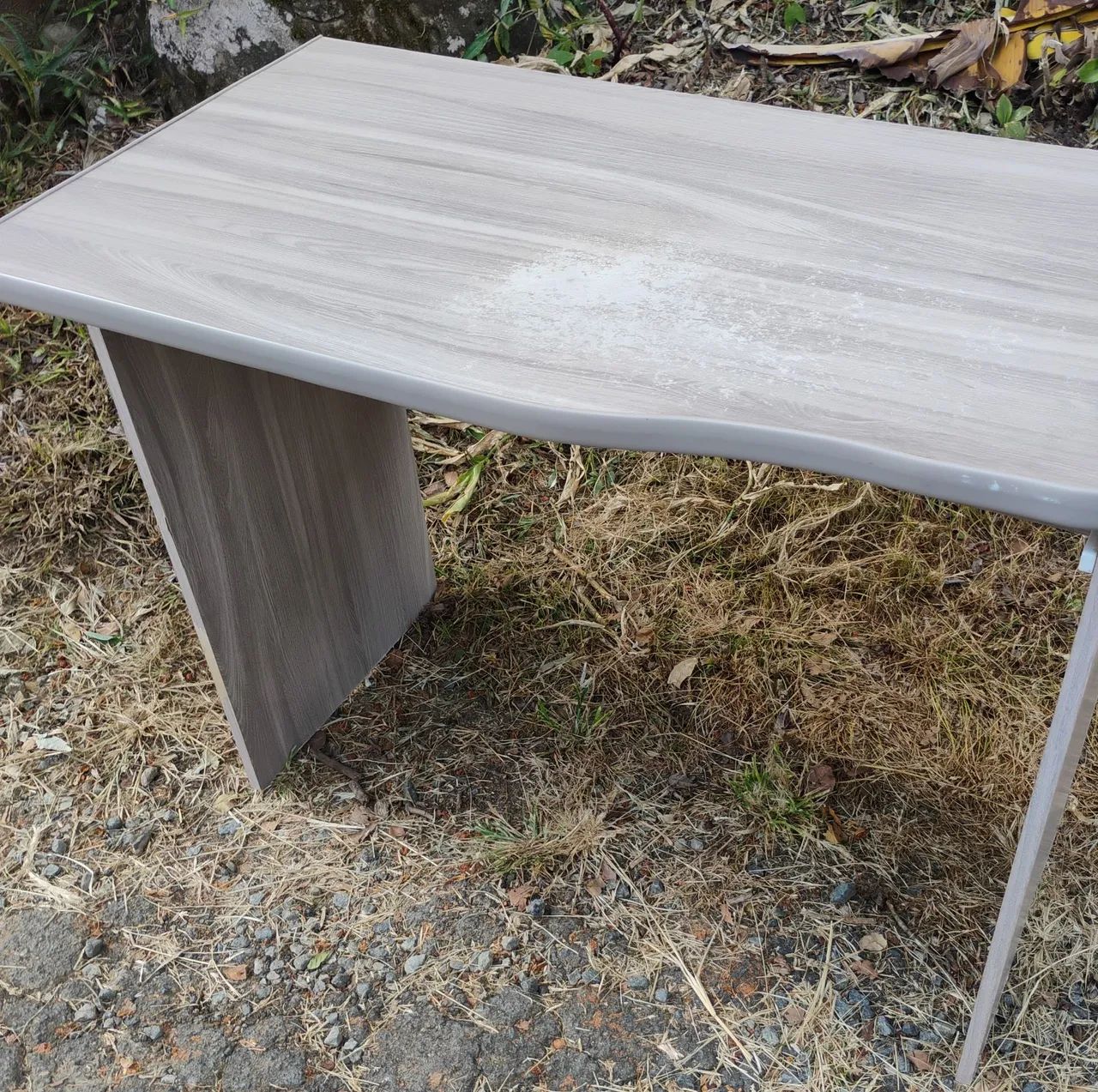 Desk.65566193545091122