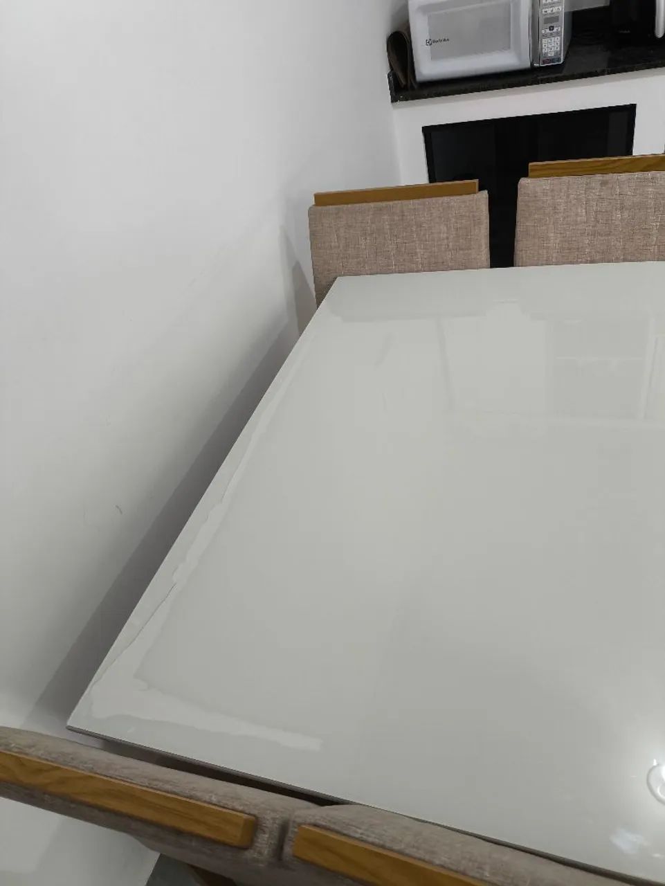 Mesa com 4 cadeiras 120*80cm com tampo de vidro branco - Foto 5