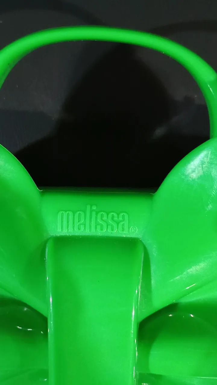 Bolsa Melissa em formato de laço cheiro de chiclete - Foto 3