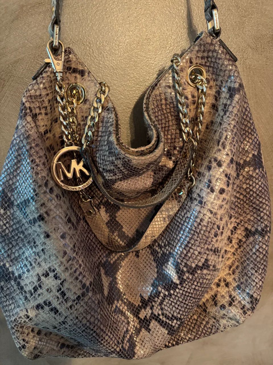 Bolsa Michael Kors animal print impecável!!!
