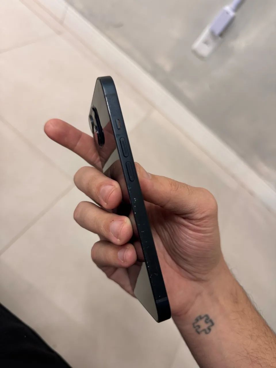 iPhone 13 128GB Midnight Seminovo Original  - Foto 2