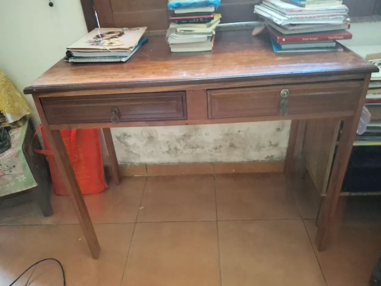 Mesa de estudar. Escrivaninha - Foto 2