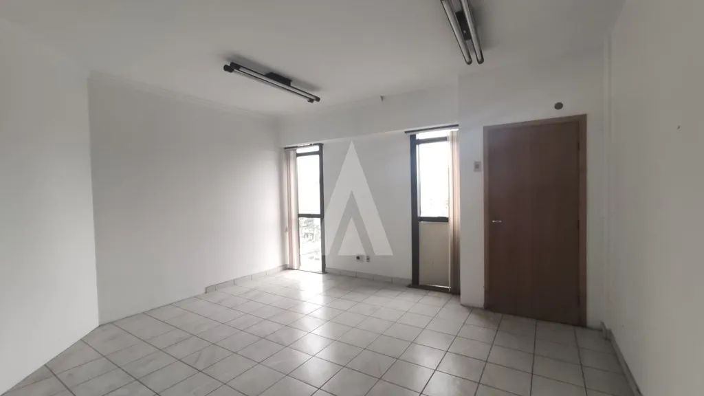 Sala comercial com 28,54m² no Centro em Joinville - SC - Foto 3