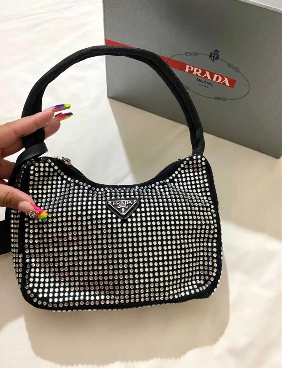 Bolsa preta Prada Nova 