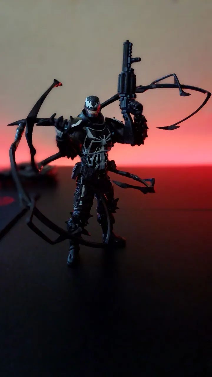 Action Figure AGENTE VENOM REVOLTECH BOOTLEG - Foto 5