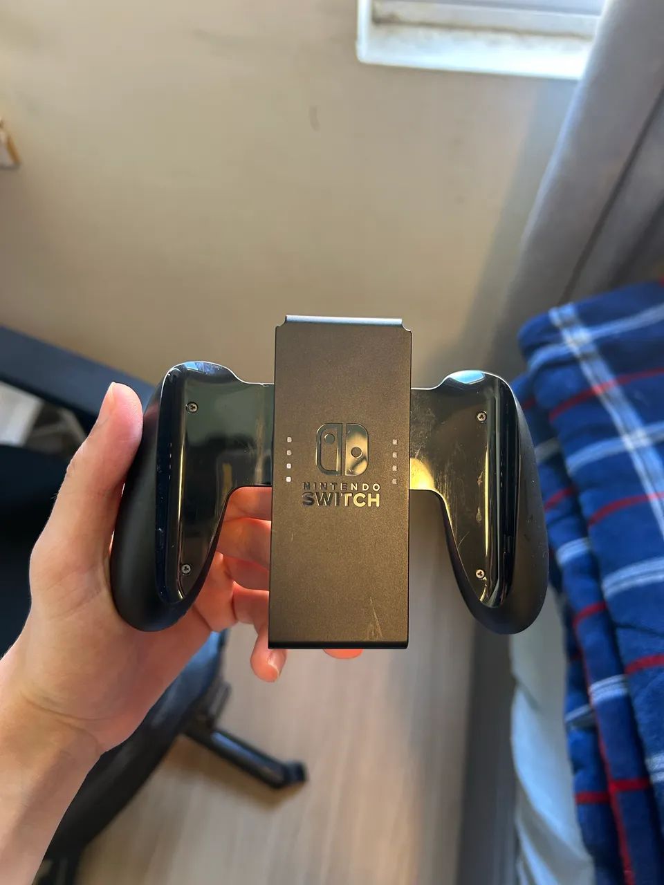 VENDO SUPORTE PARA JOYCON ORIGINAL NINTENDO SWITCH - Foto 2