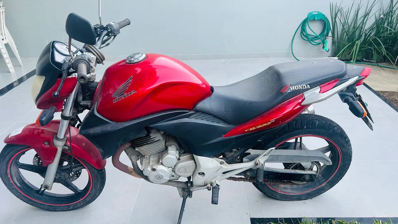MOTO CB 300 - Foto 3