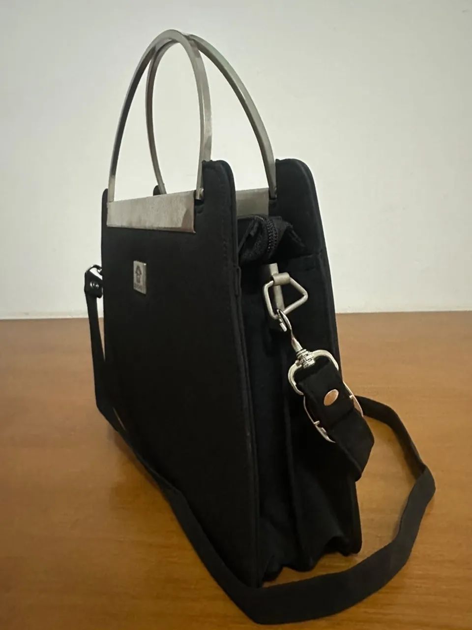 Bolsa Versace preta  - Foto 4