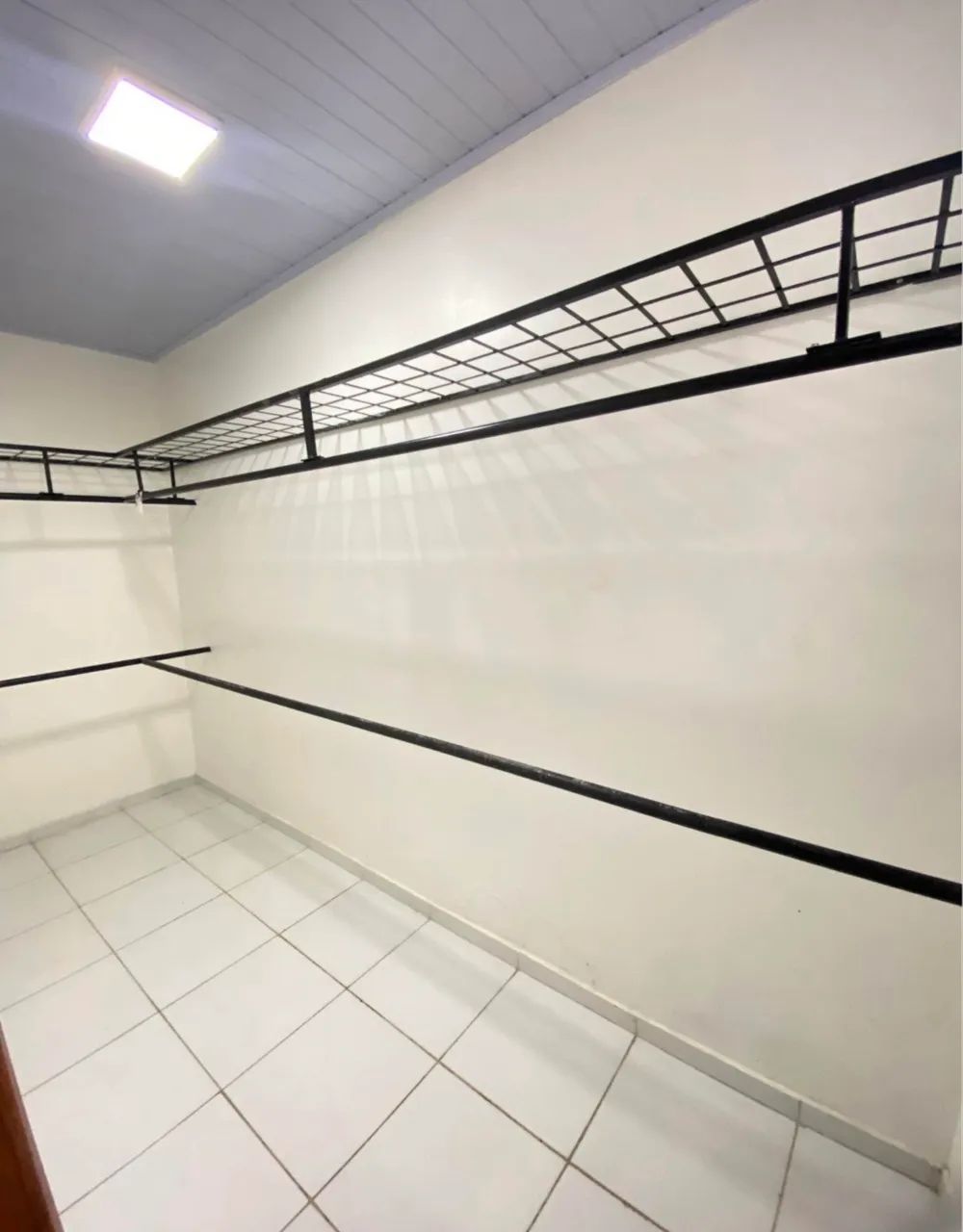 %Vendo casa no Tapanã com terreno grande  - Foto 3