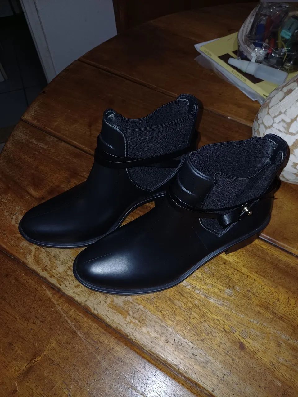 Bota preta de cano curto - Foto 2