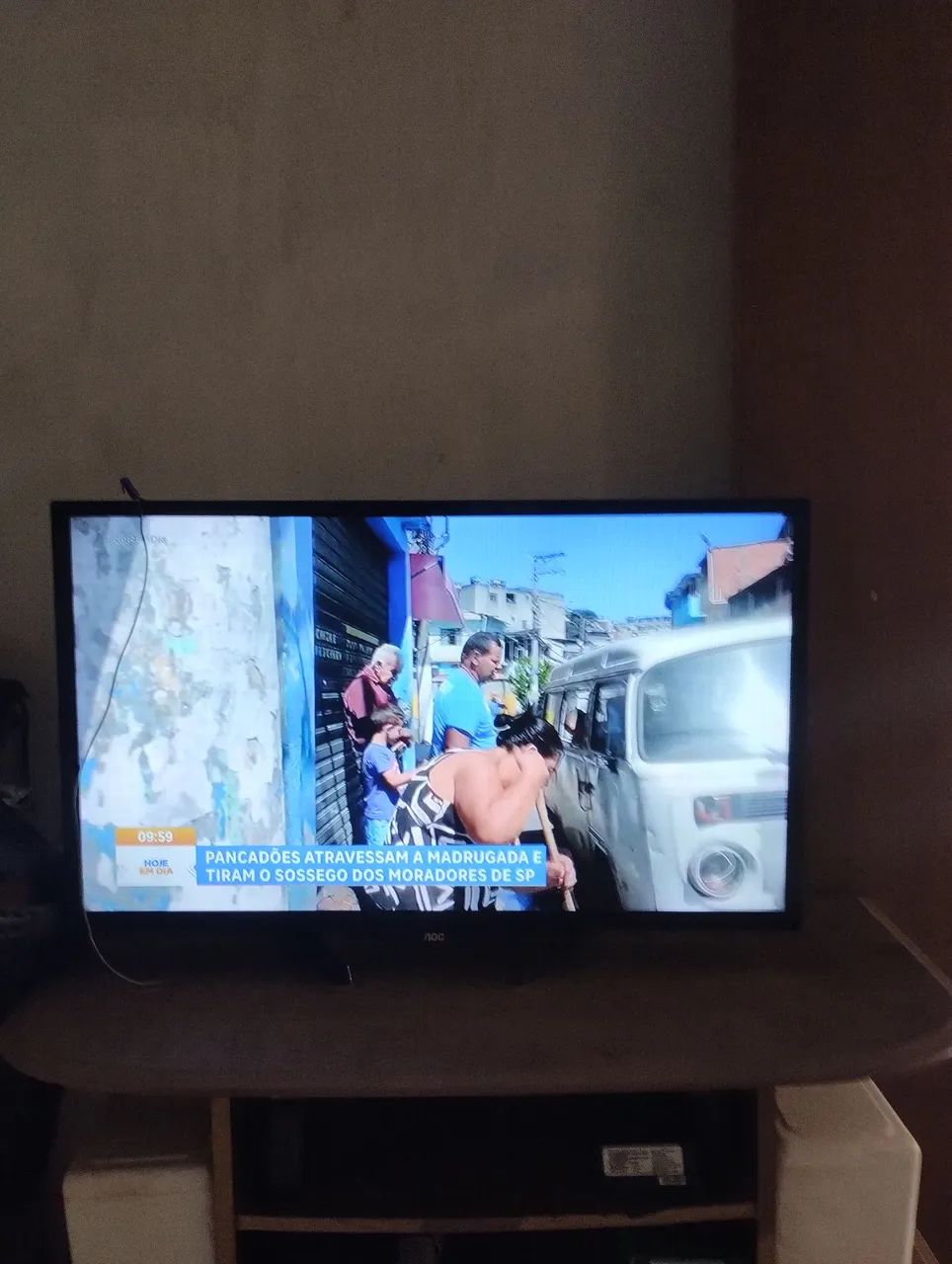 Tv AOC toda boa 32 polegadas  obs não é smart 