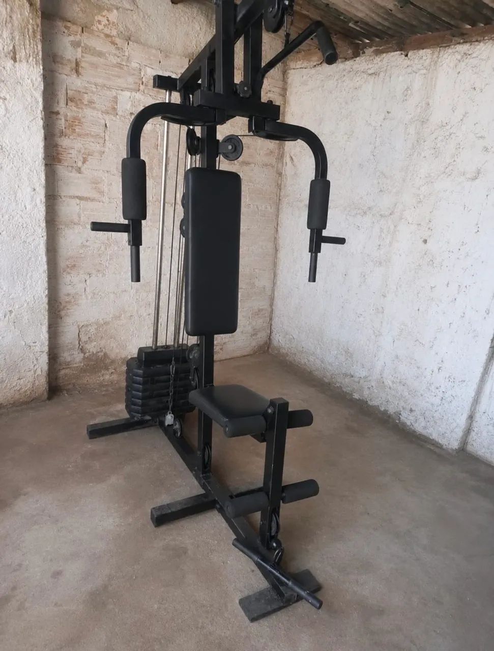 Máquina de academia 6 exercícios diferentes  - Foto 3