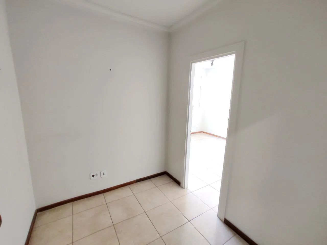 Sala comercial no Planalto para alugar - Foto 4