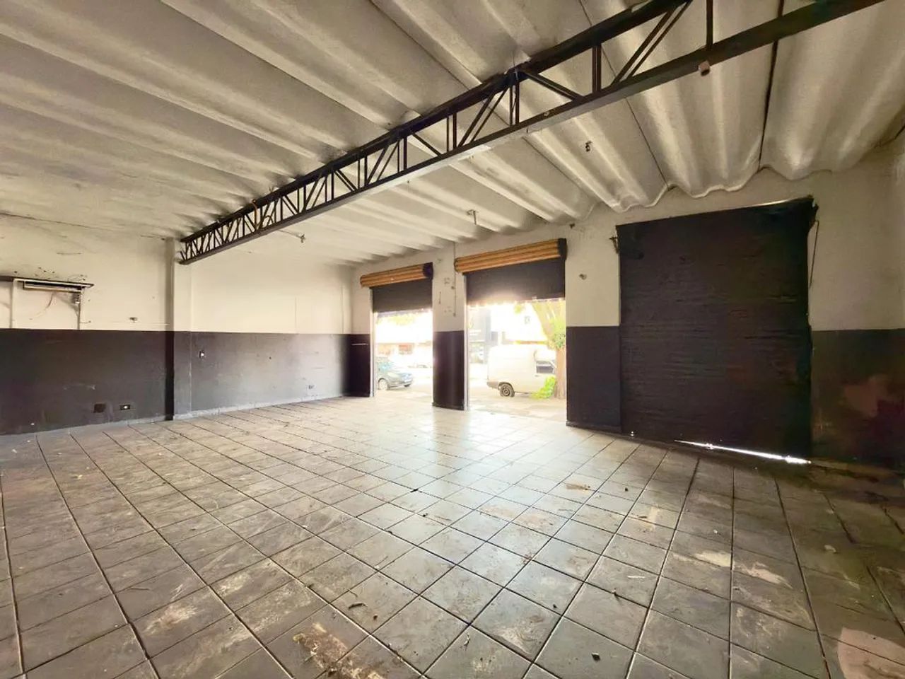 Salão à venda em Maringá, Jardim São Francisco, com 182.59 m² - Foto 4