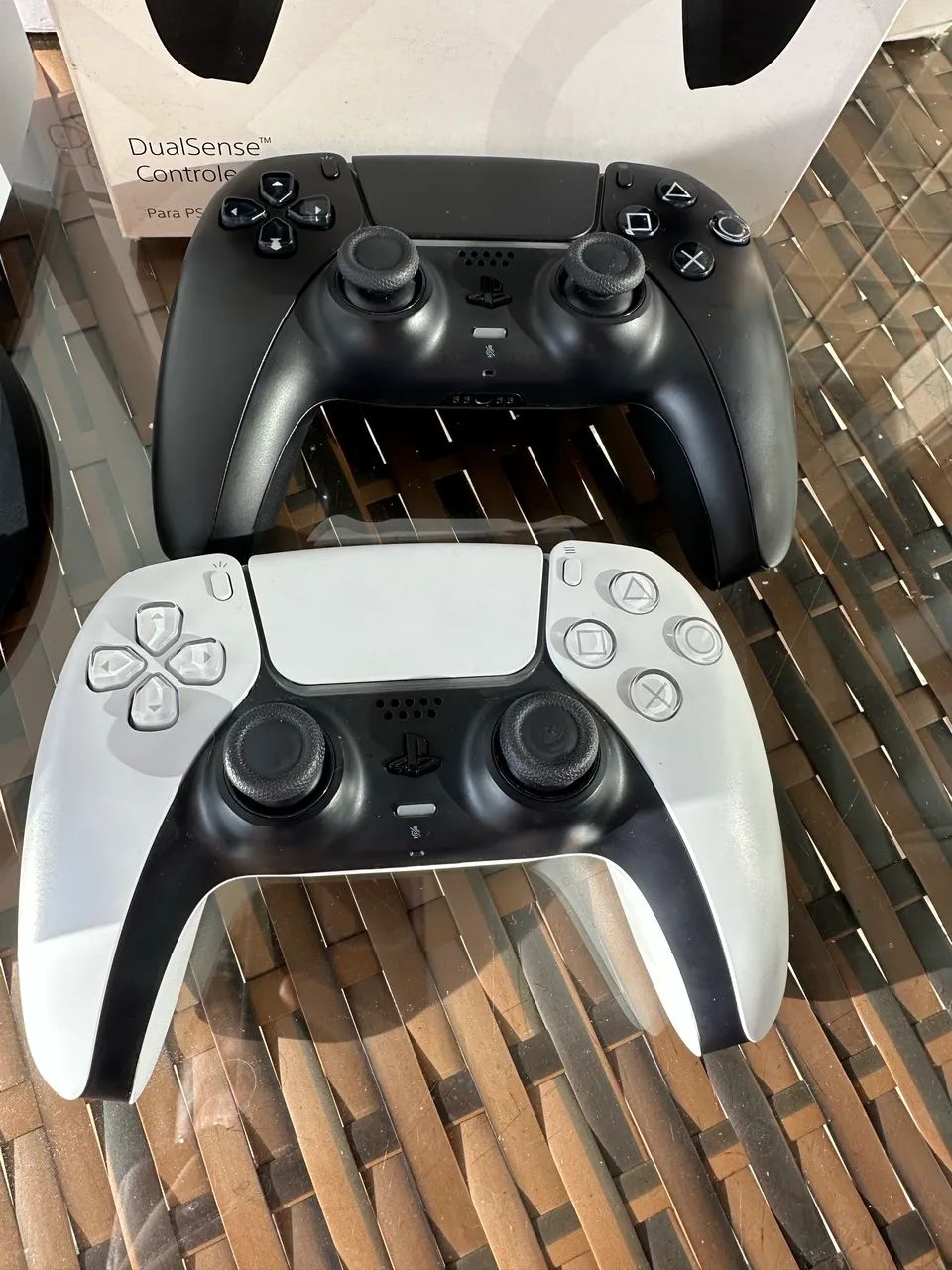PS5 com Leitor de disco e 2 Controles - Foto 3