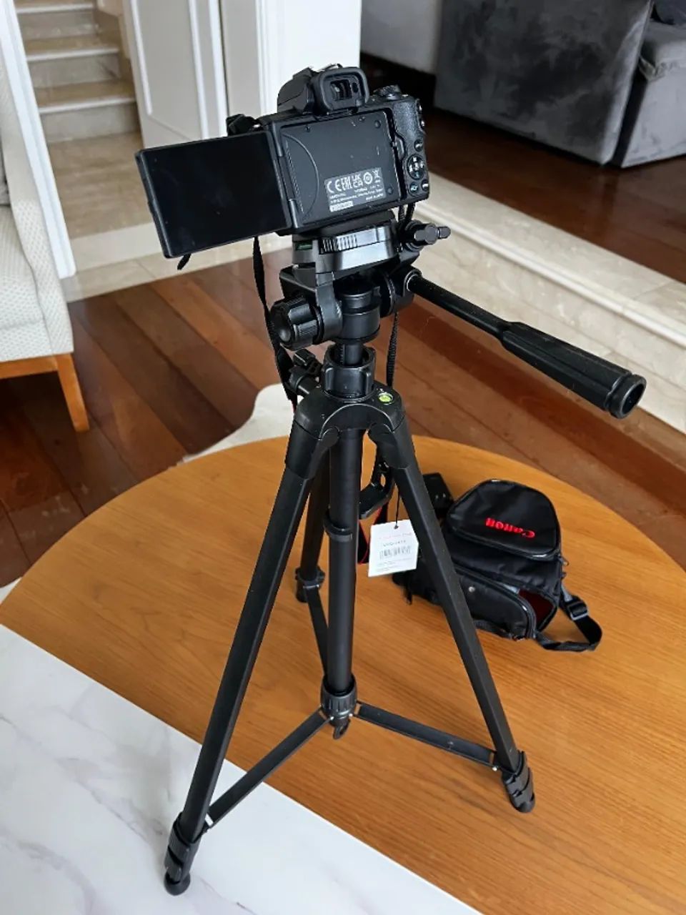 Camera Canon EOS M50 MARK II com Microfone e bateria Extra e Cartao de 256g e Pedestalb - Foto 5