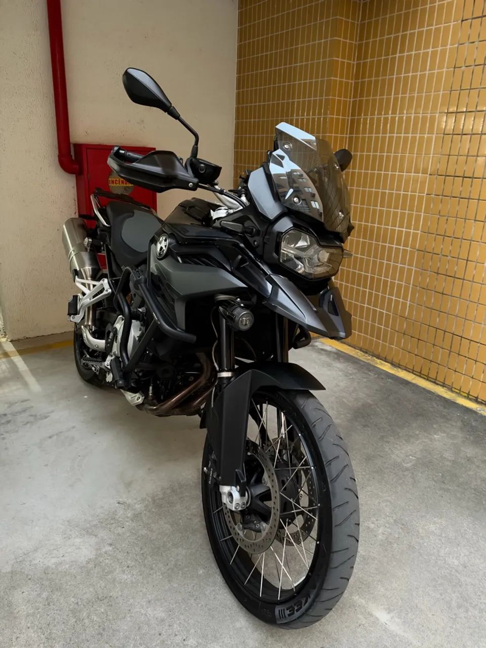 F850 GS  Triple Black 2023 - Foto 4