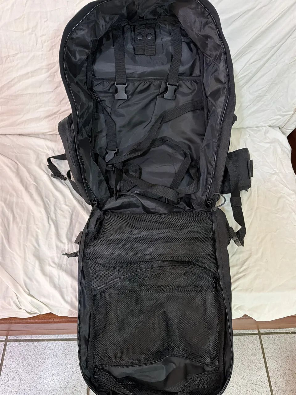 Vendo mochila INVICTUS - Foto 3