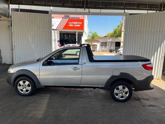 Fiat Strada Working Hard 1.4 Fire Flex 8V CS 2017 - Foto 2