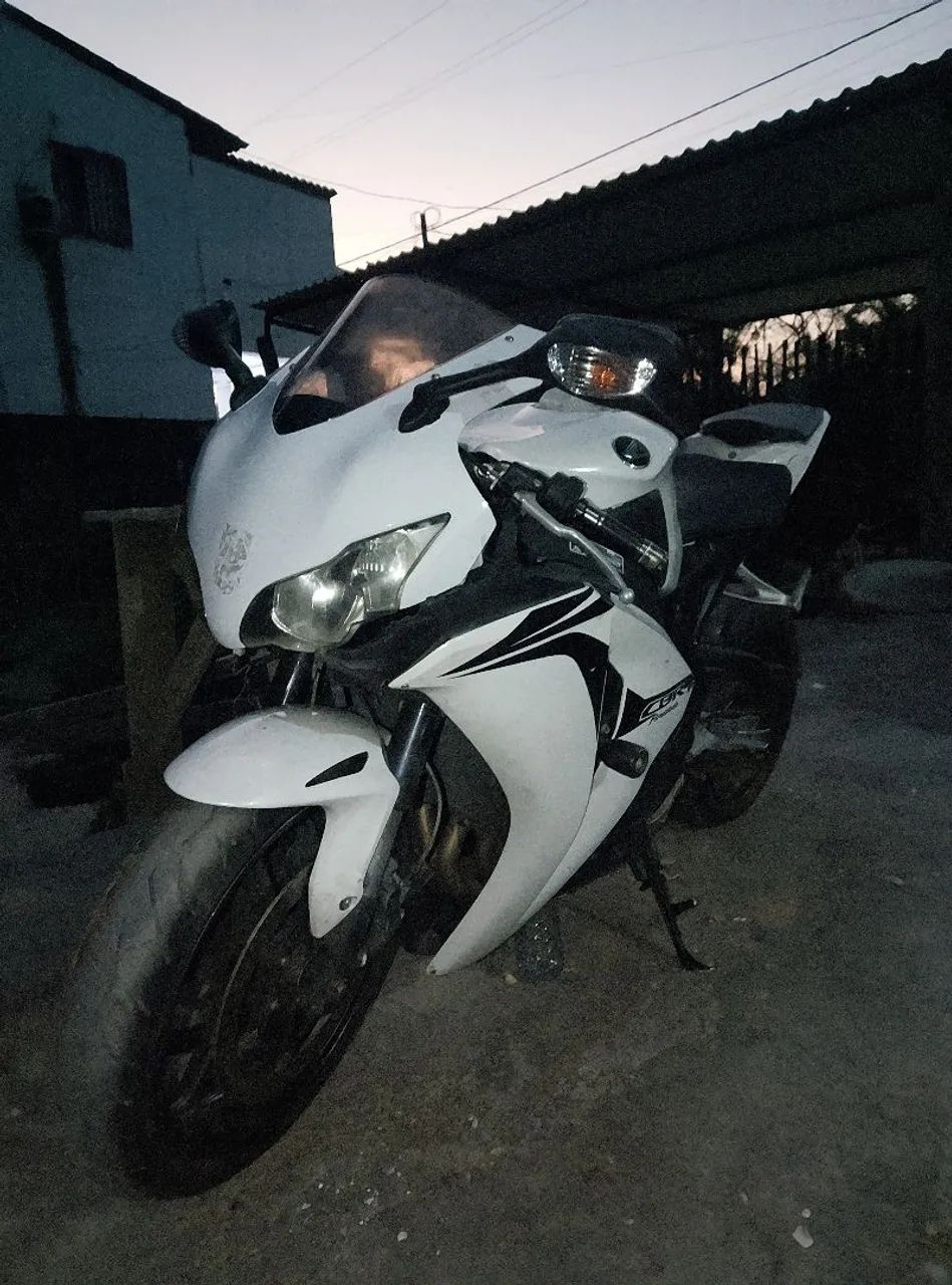 CBR RR 1000