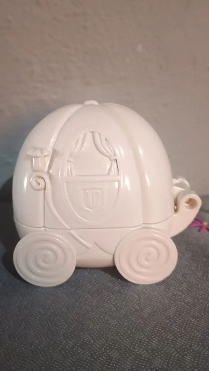 Boneca Princesa Cinderela com Carruagem Disney McDonald's antigo - Foto 2