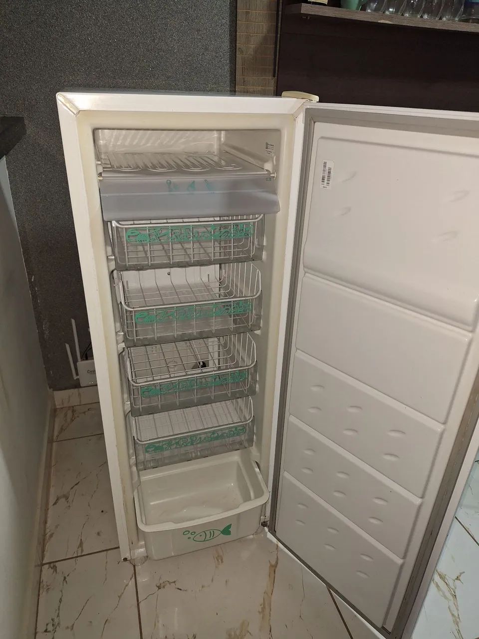 Freezer Consul Vertical Branco à Venda - Foto 3