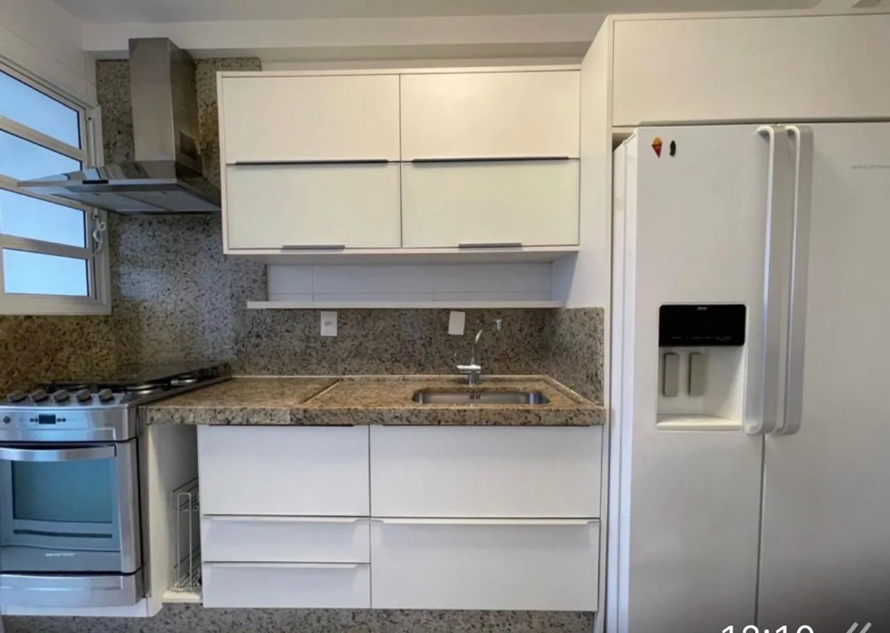 Apto 3 quartos com suíte,2 garagens , todo reformado - Foto 3