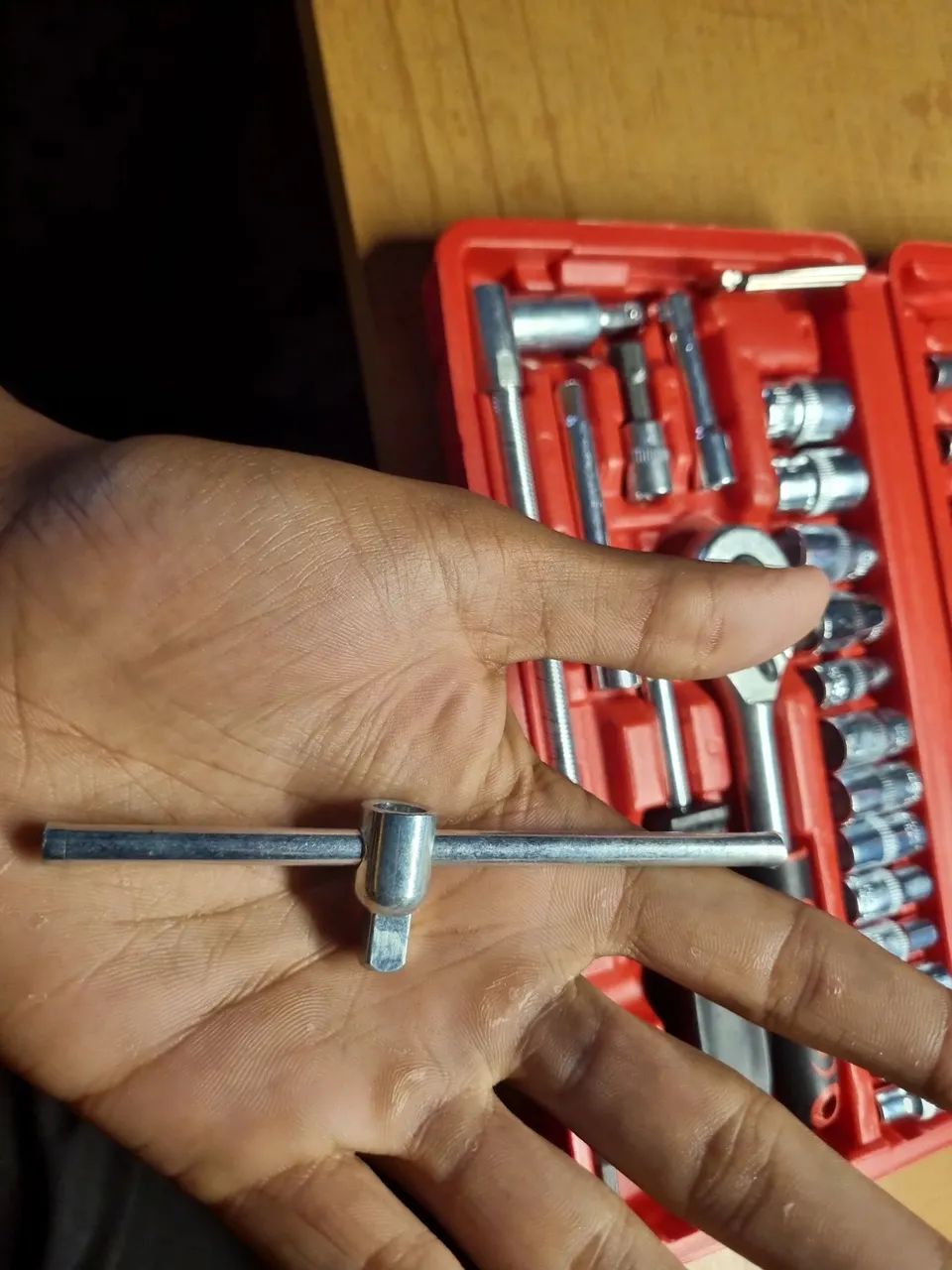 Jogo De Soquete 1/4 VLX Aço Cromo Com Catraca E Maleta Vermelha