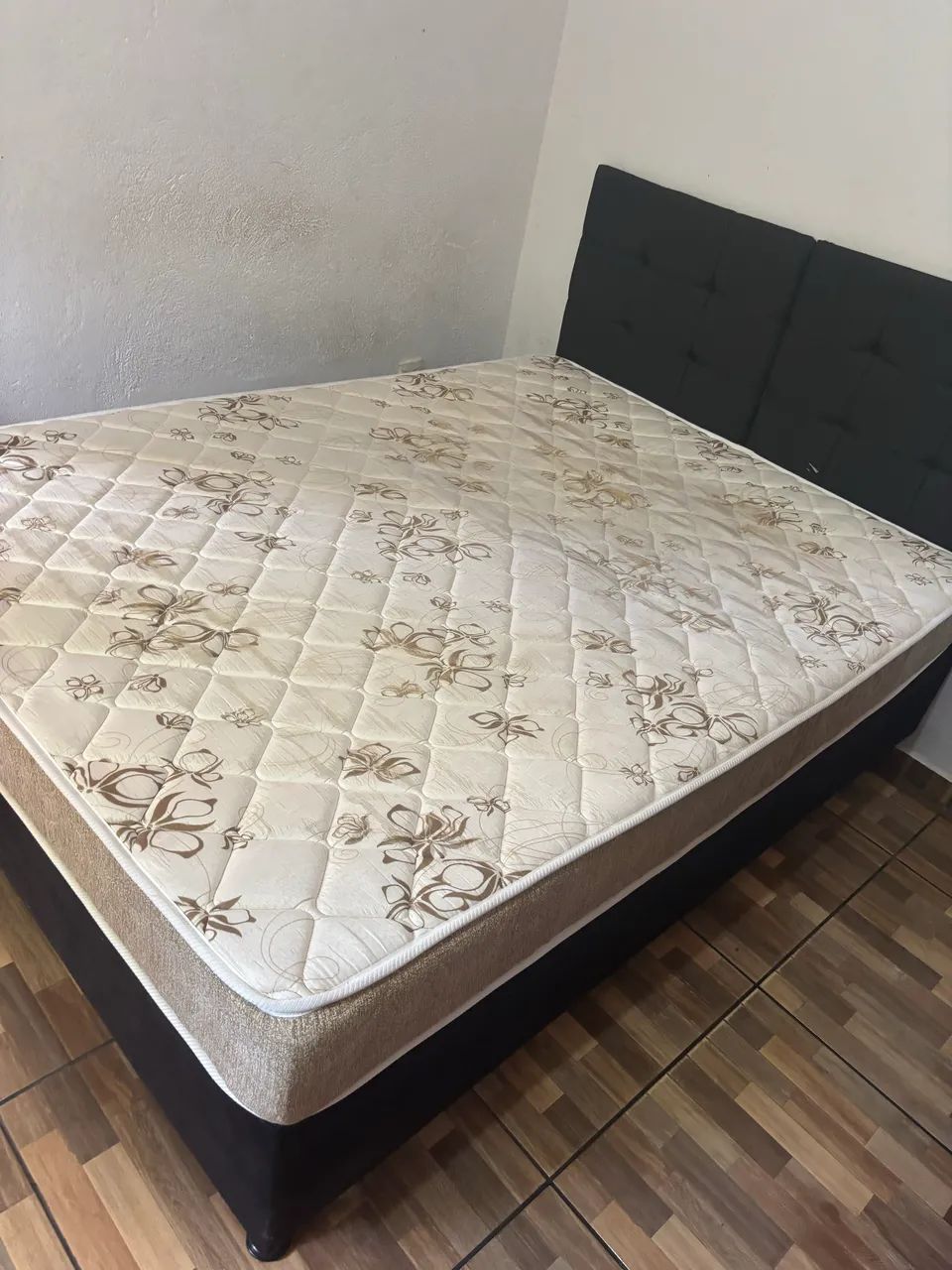 Cama box casal comum 
