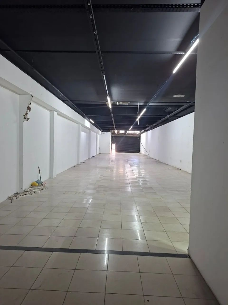 Loja na Rua dos Caetés com 275m2