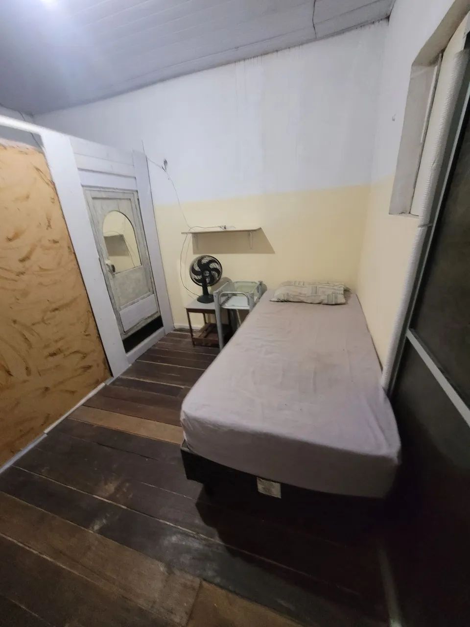 Quarto mobiliado pra mulheres  - Foto 5