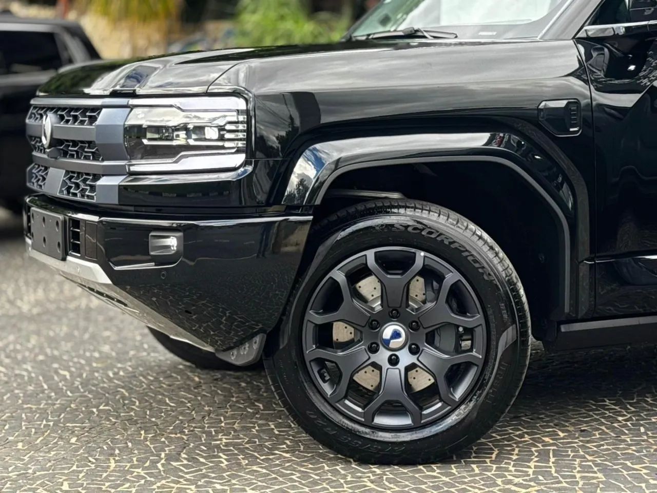 Denza B5 4WD, foto 7 de 10