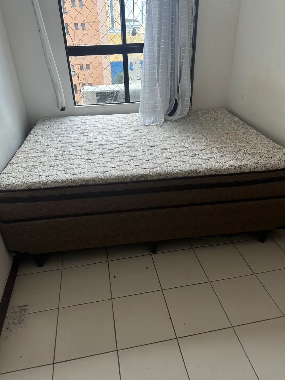 Cama box casal,