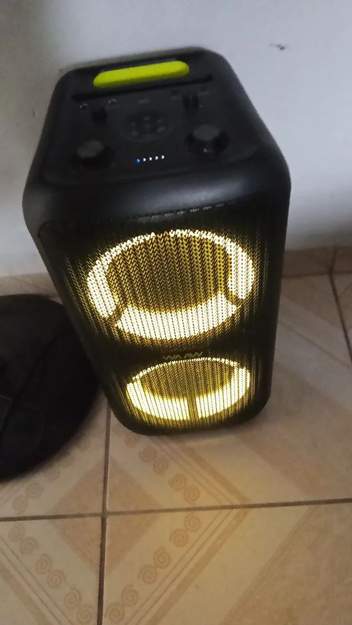 Caixa de som do Alok