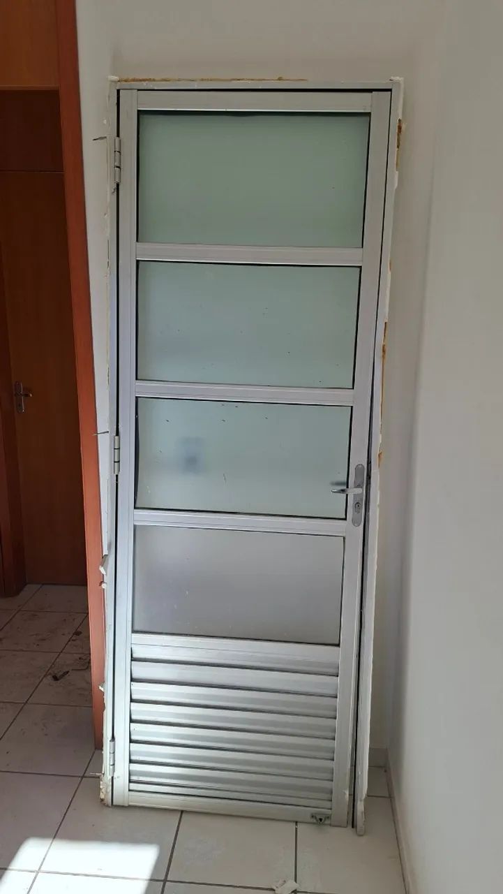 5 Janelas e 2 portas em alumínio  - Foto 4