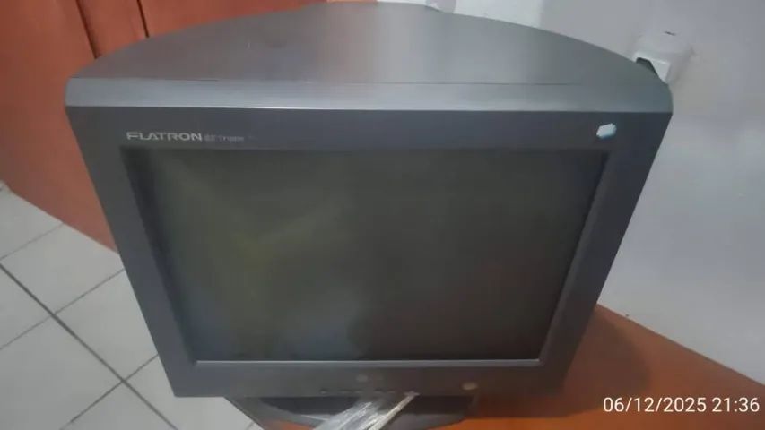 Monitor de Tubo CRT 17