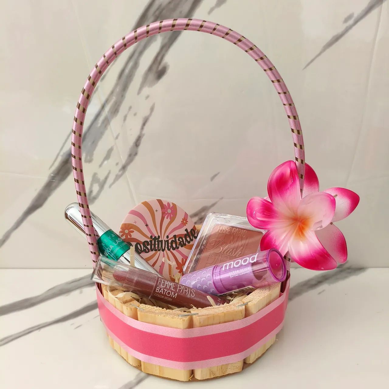 Cesta de Presente Makes