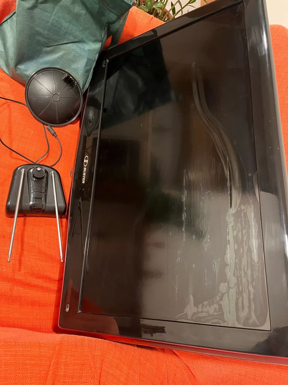TV LED H-Buster 32" com conversor digital e antena inclusos - Foto 3