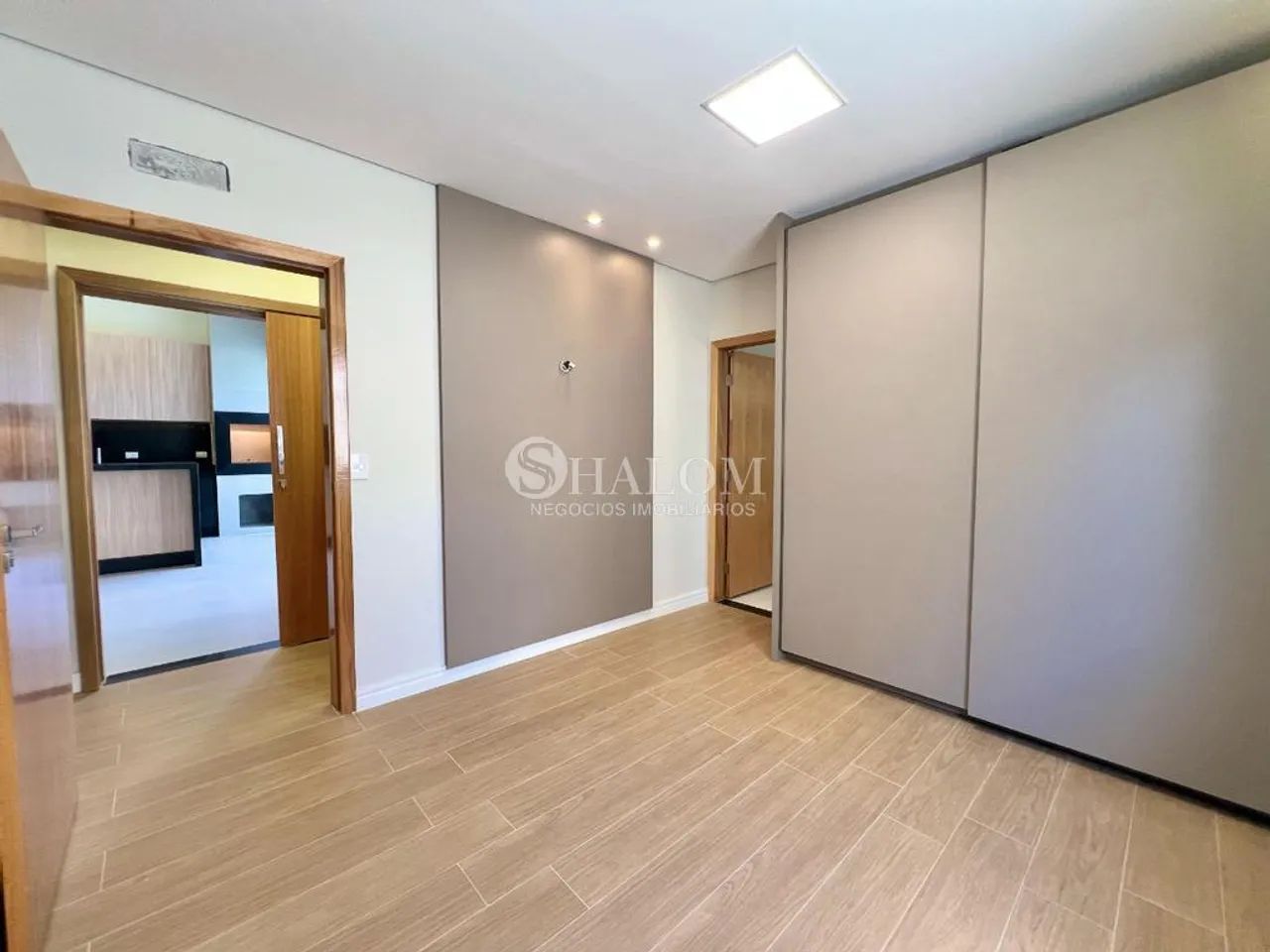 Casa à venda em Maringá, Jardim Itália, com 3 suítes, com 213 m² - Foto 5