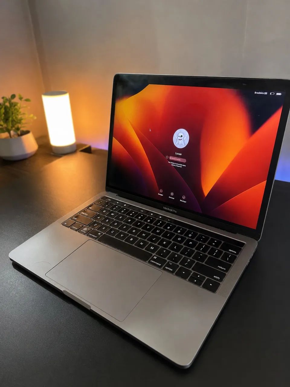 MacBook Pro 13 2017 Touch Bar Intel i5 8GB SSD 256GB - Notebooks