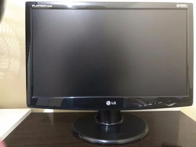 MONITOR LG 20"  POLEGADAS LCD  - Foto 3
