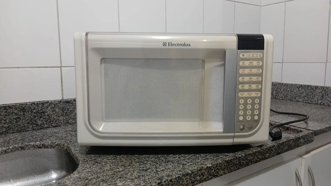 Microondas Eletrolux 31L