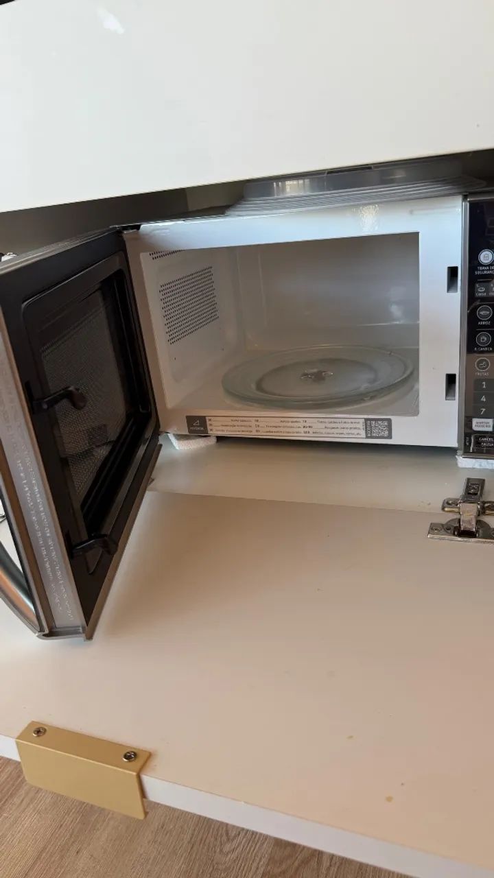 Microondas Electrolux 220v - Foto 2