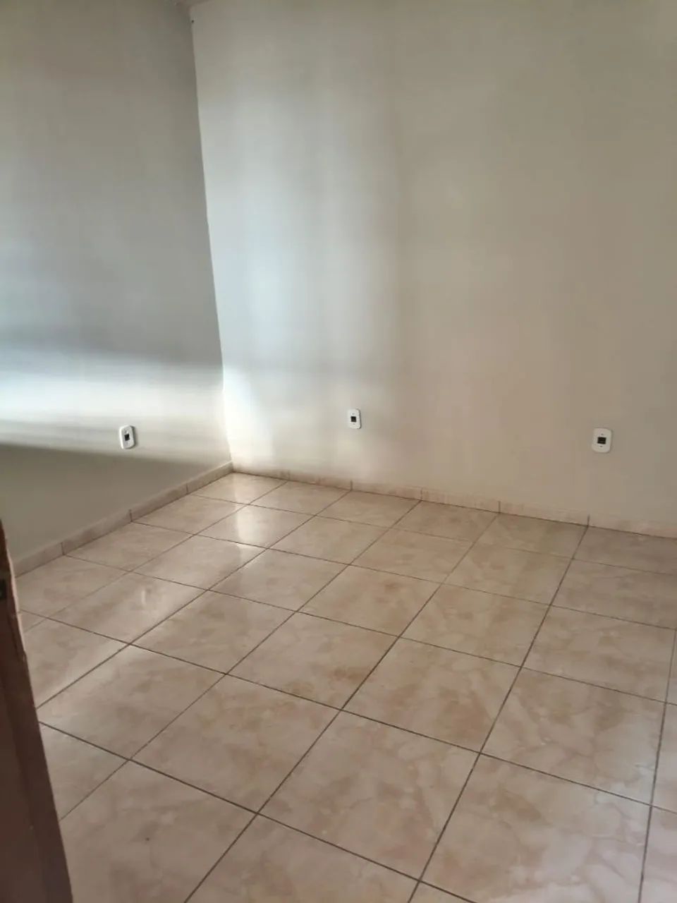 Vende-se casa com alugueis - Foto 4